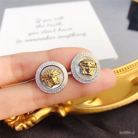 aretes versace mujer|Aretes de Versace .